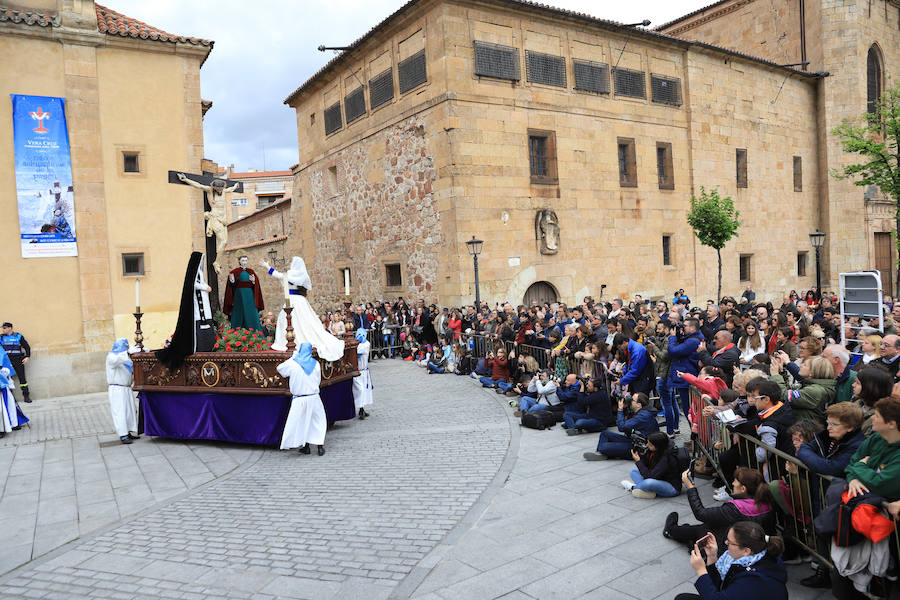 Fotos: Acto del Descendimiento y Procesión del Santo Entierro en Salamanca