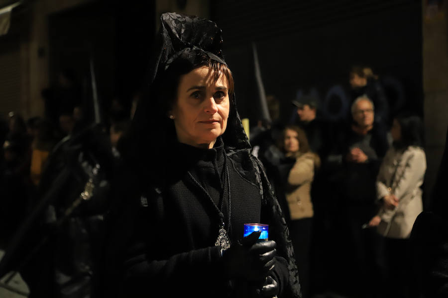 2.500 cofrades participaron en la procesión, que contó en todo momento con el acompañamiento musical de la Agrupación Virgen de la Vega y de la Banda Municipal de Alba de Tormes