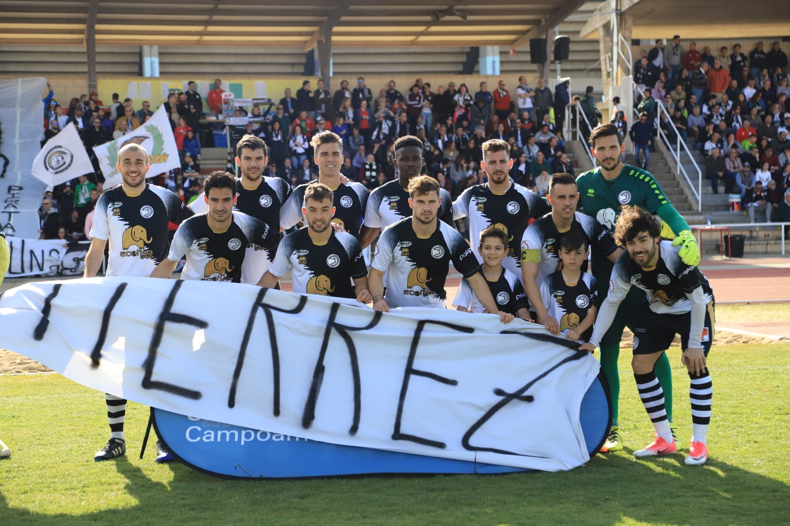 El equipo de la capital vence con un tanto de penalti de Carlos de la Navega y aleja a los chacineros del sueño de pelear por el play-off (1-0)