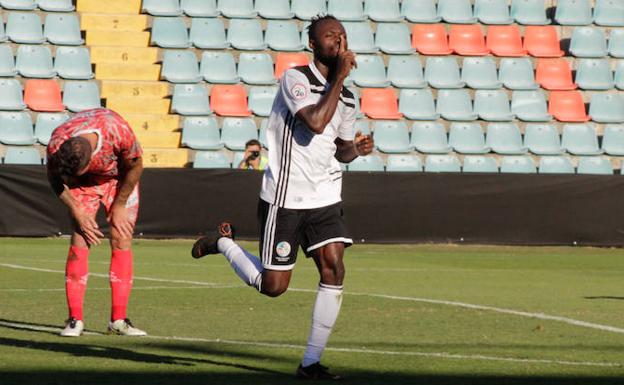 Owusu pide perdón al Salamanca CF y el club le sancionará económicamente pero le permitirá seguir jugando