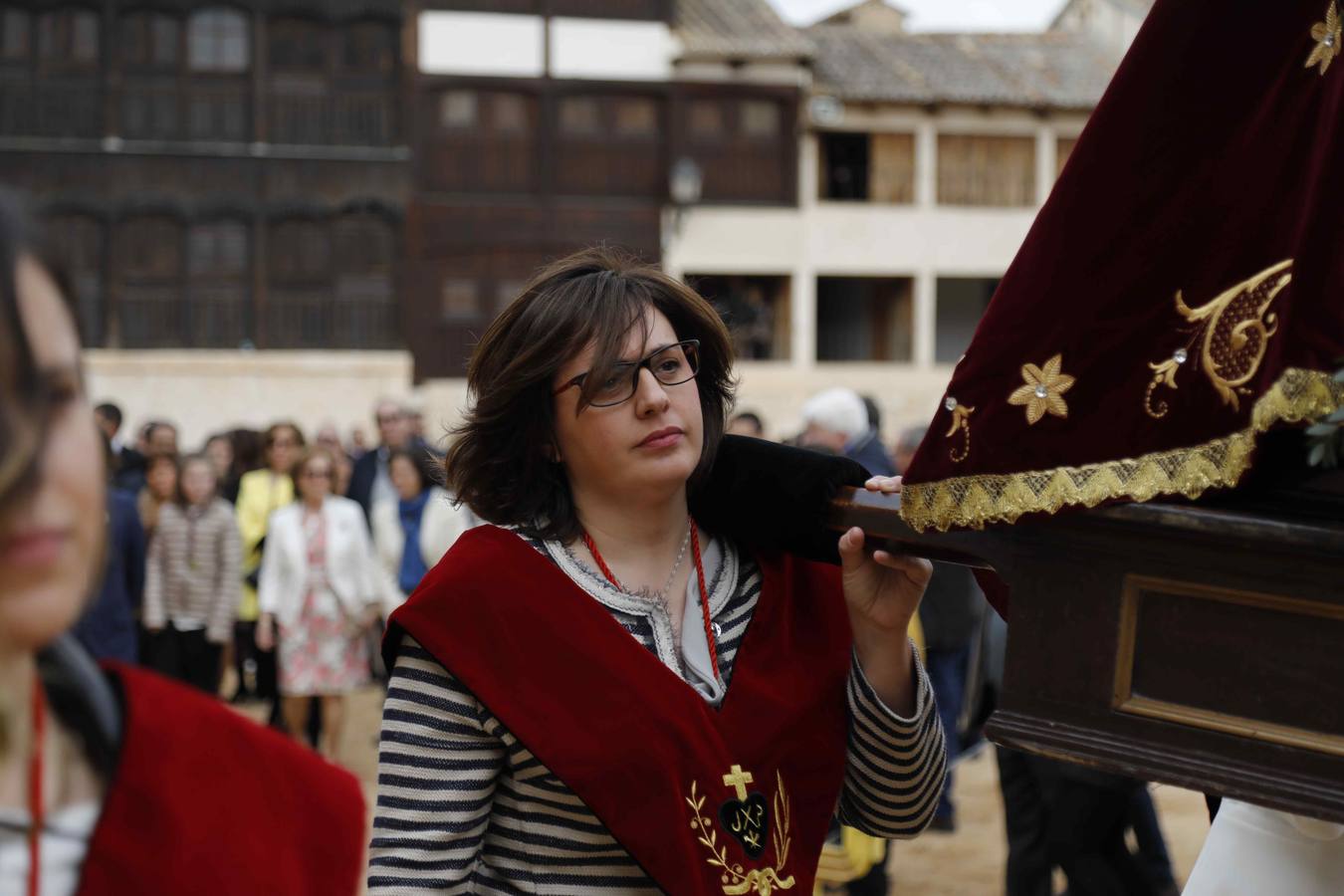 La Virgen de la Asunción fue portada por primera vez en la historia por cuatro mujeres 