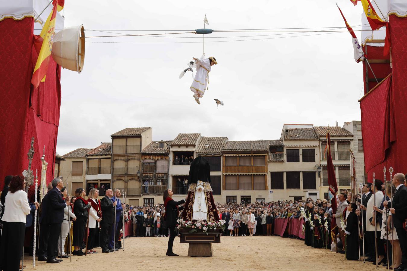 La Virgen de la Asunción fue portada por primera vez en la historia por cuatro mujeres 