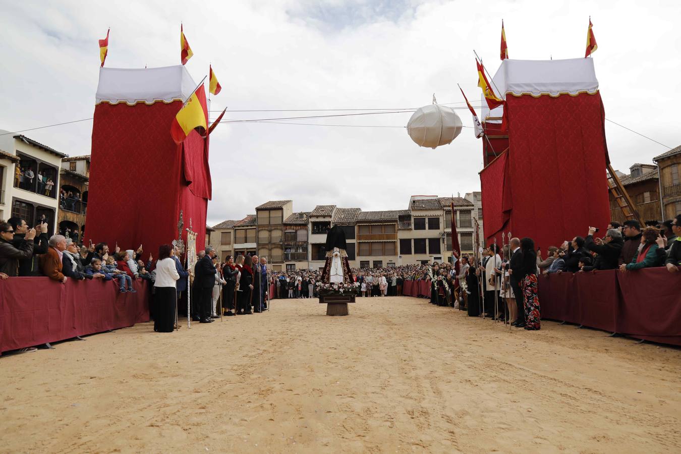 La Virgen de la Asunción fue portada por primera vez en la historia por cuatro mujeres 