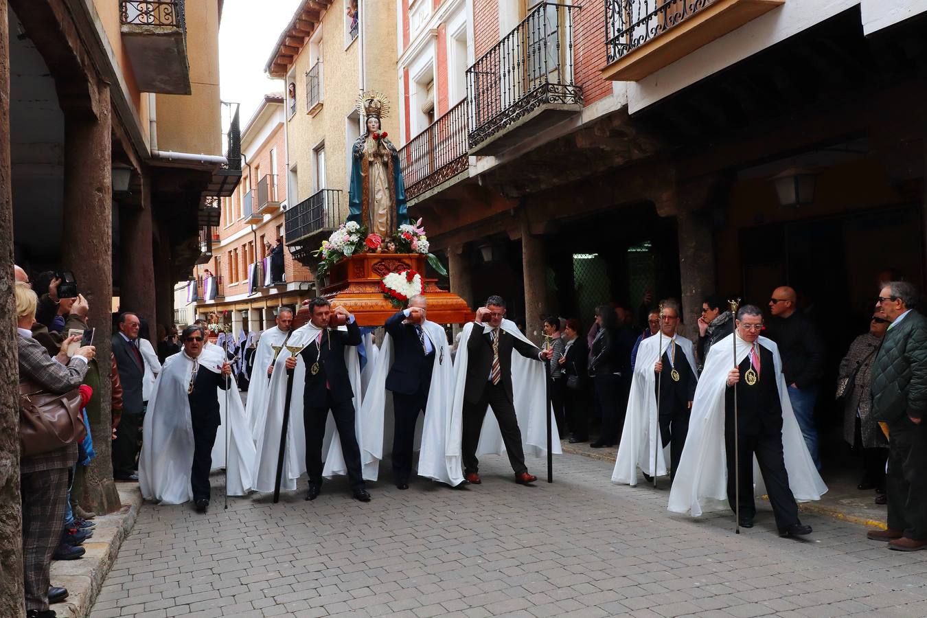 Fotos: Procesión de Cristo Resucitado y el Santo Encuentro en Medina de Rioseco