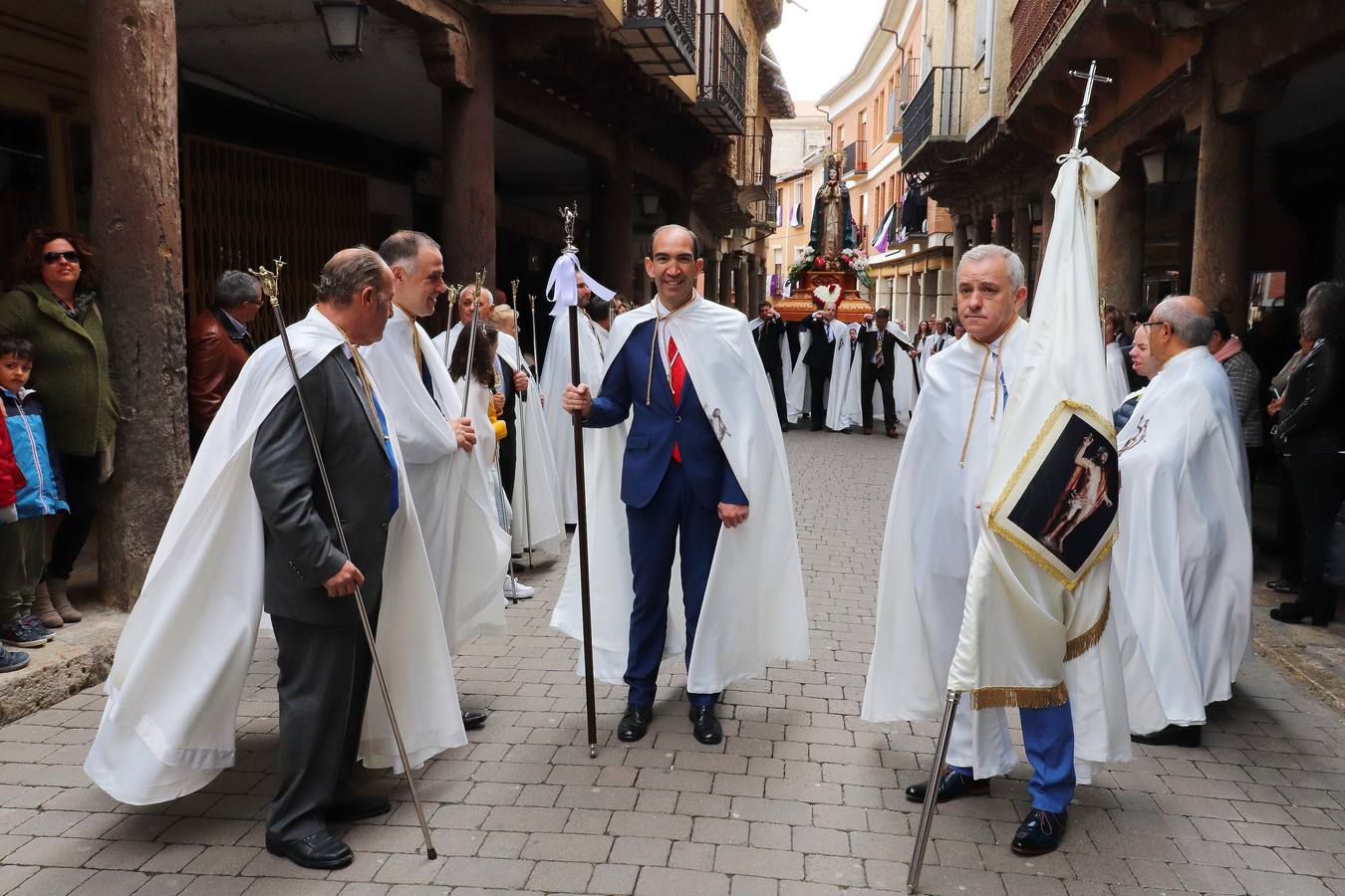 Fotos: Procesión de Cristo Resucitado y el Santo Encuentro en Medina de Rioseco