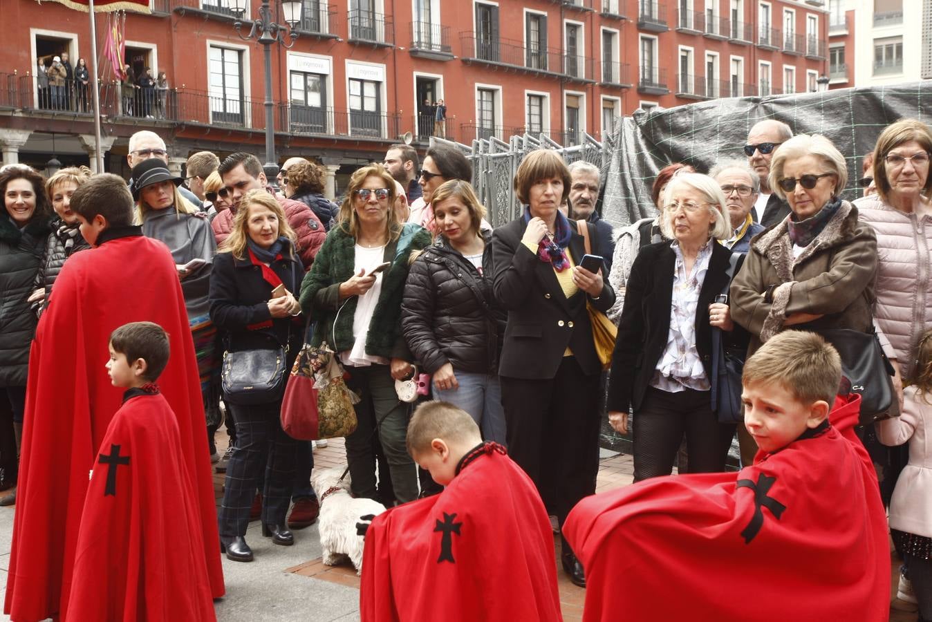 Fotos: Público en la Procesión del Encuentro en Valladolid (1/4)