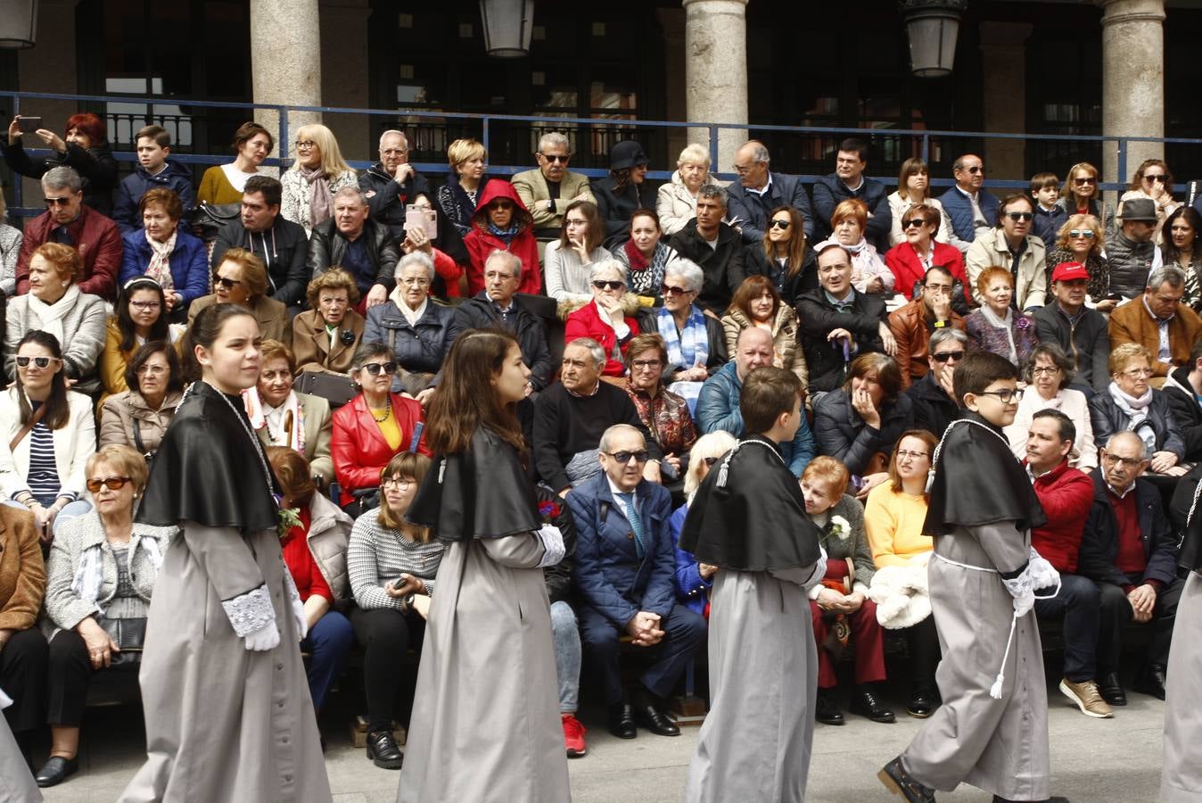Fotos: Público en la Procesión del Encuentro en Valladolid (2/4)