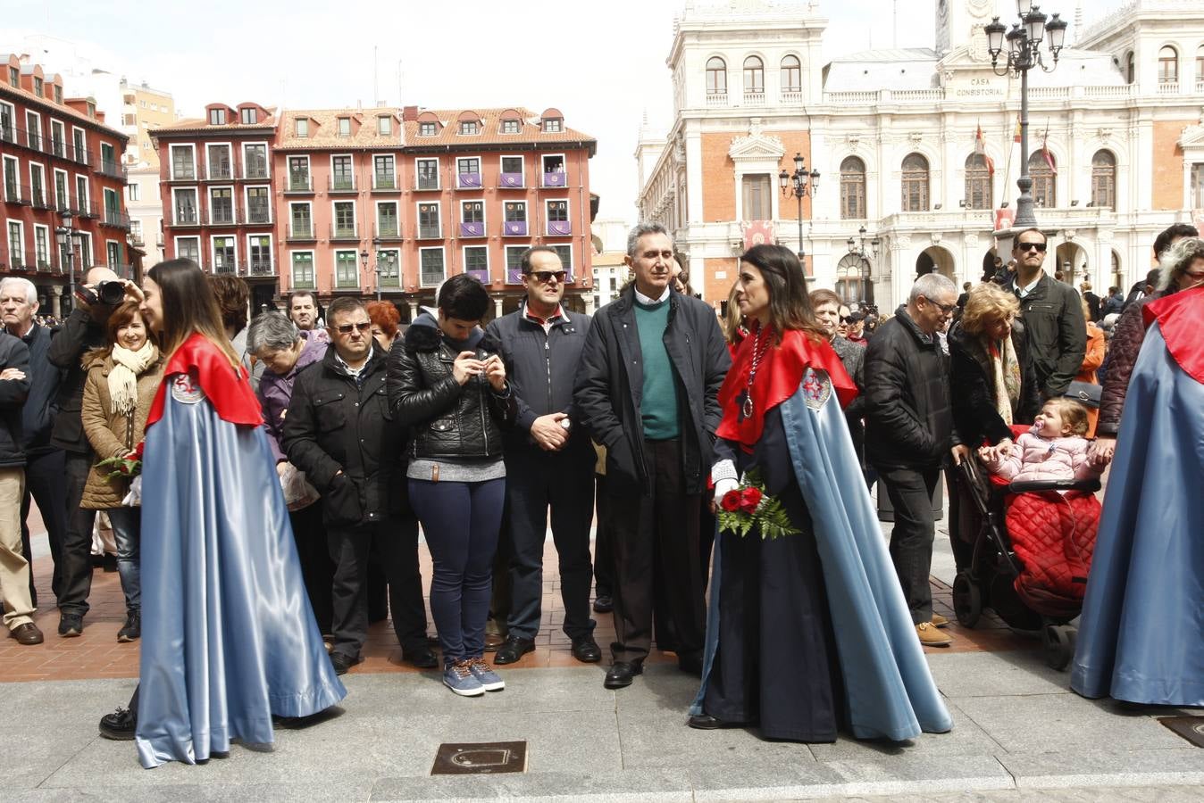 Fotos: Público en la Procesión del Encuentro en Valladolid (2/4)