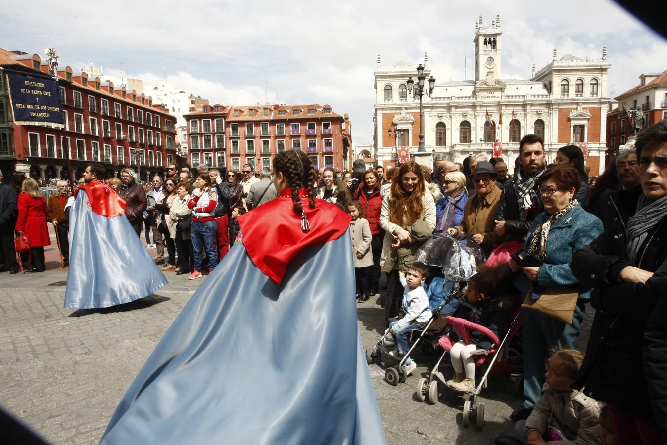 Fotos: Público en la Procesión del Encuentro en Valladolid (2/4)