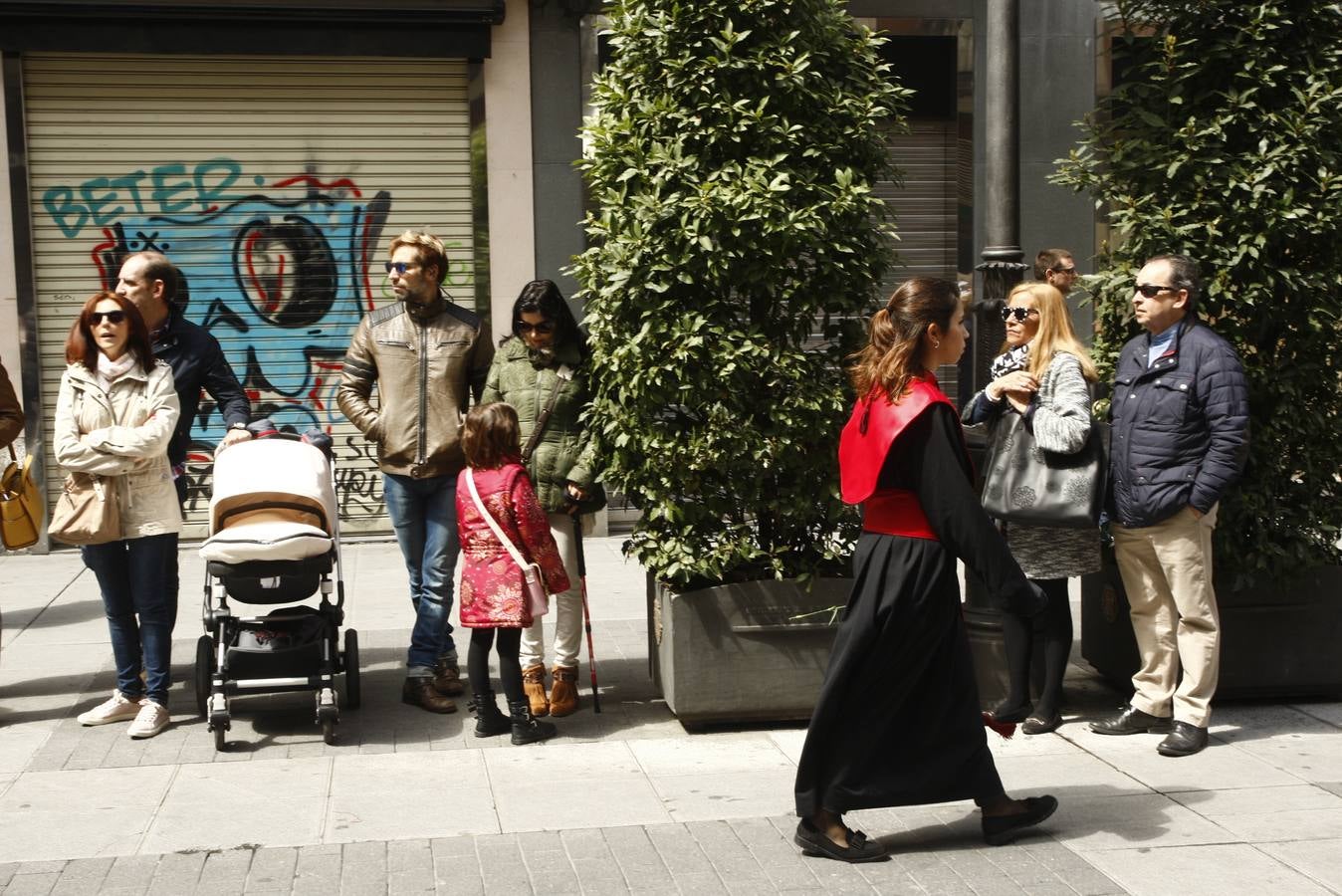 Fotos: Público en la Procesión del Encuentro en Valladolid (2/4)