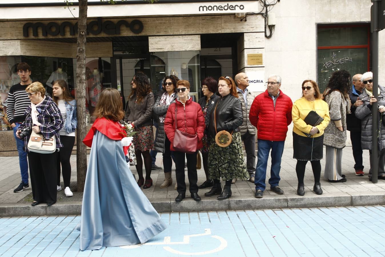 Fotos: Público en la Procesión del Encuentro en Valladolid (3/4)