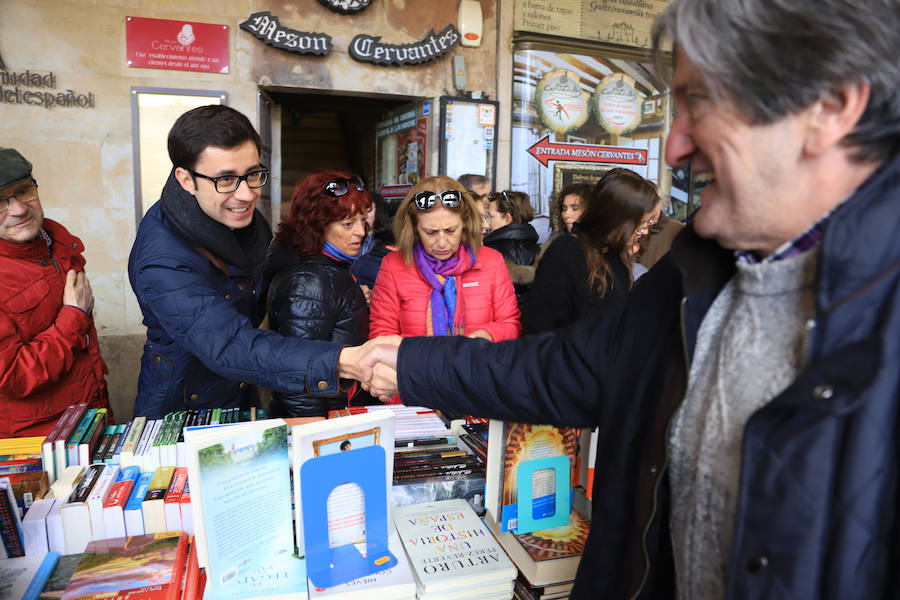 Fotos: Miles de Libros invaden la Plaza Mayor de Salamanca