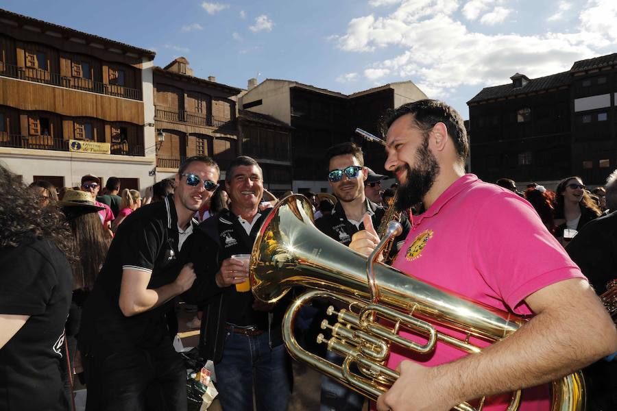 Fotos: Joranada del sábado en la Concentración de Charangas de Peñafiel