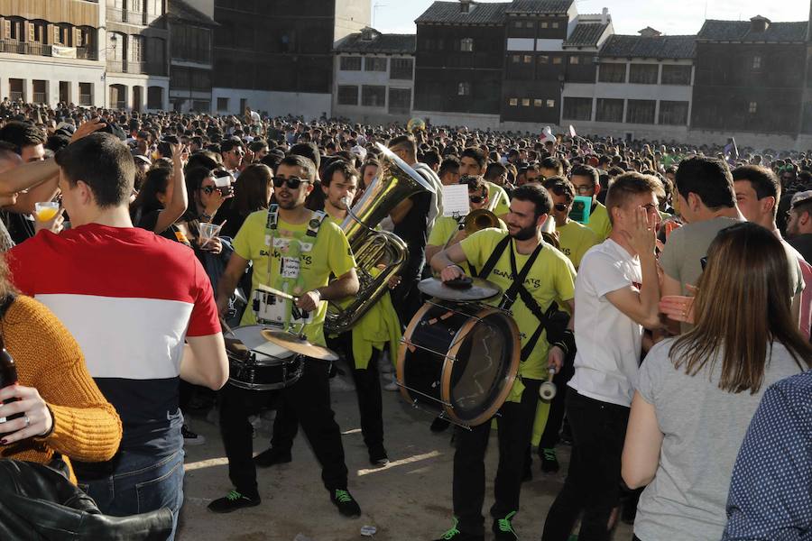 Fotos: Joranada del sábado en la Concentración de Charangas de Peñafiel