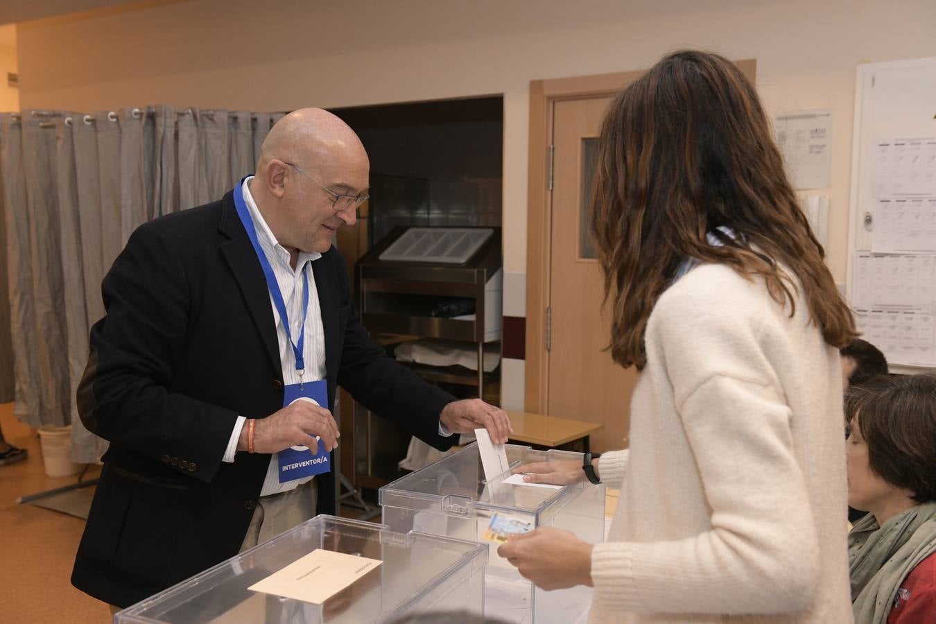 Fotos: Votaciones de los políticos vallisoletanos