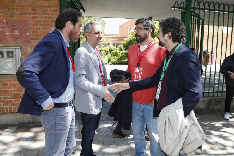 Fotos: El ambiente en los colegios electorales de Valladolid