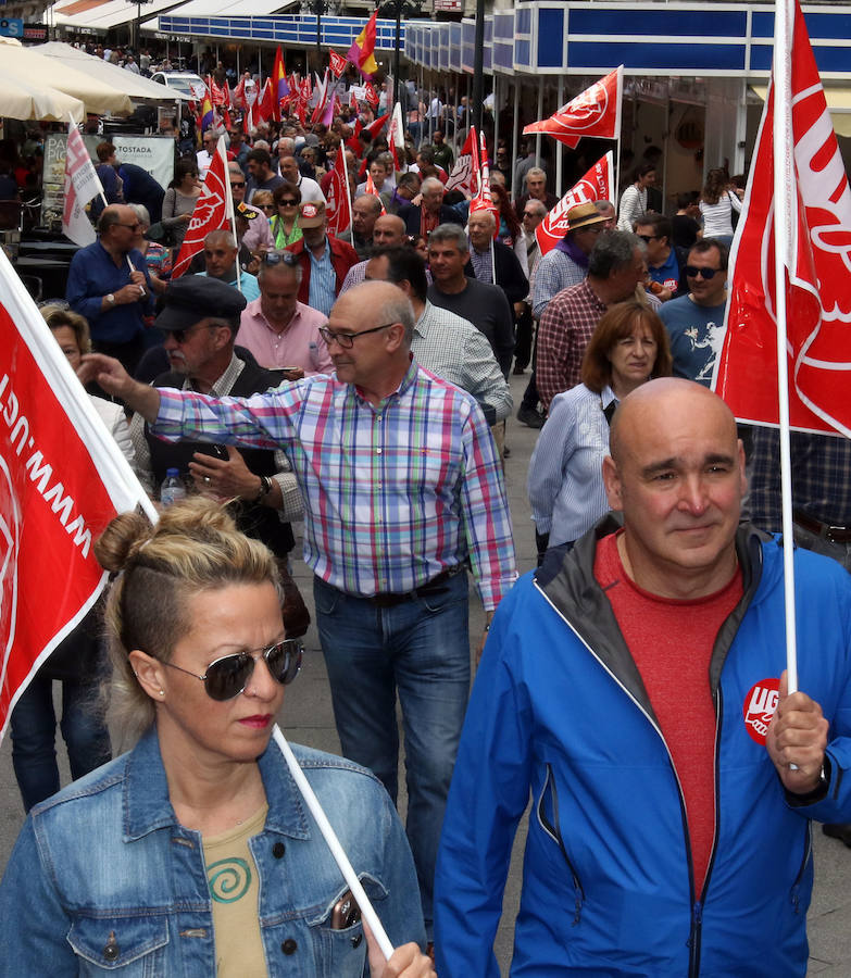 Fotos: Manifestación del Primero de Mayo en Segovia