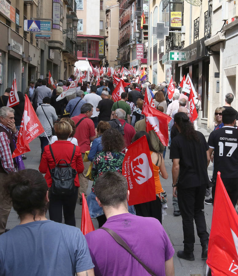 Fotos: Manifestación del Primero de Mayo en Segovia