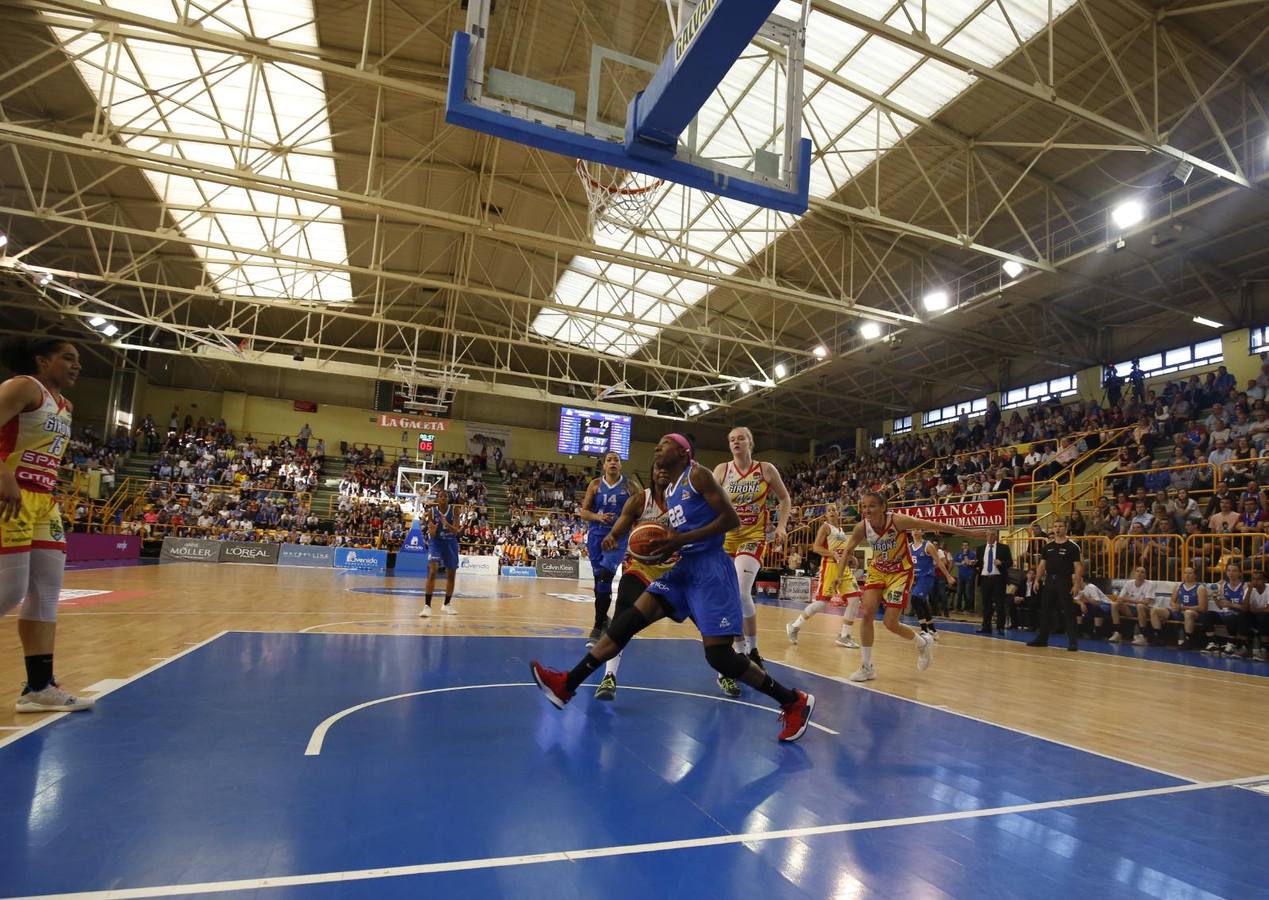 Fotos: Primer partido de la final Avenida-Girona 1