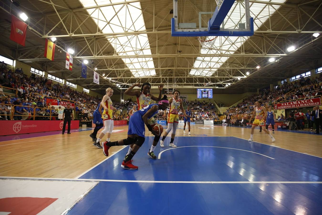 Fotos: Primer partido de la final Avenida-Girona 1