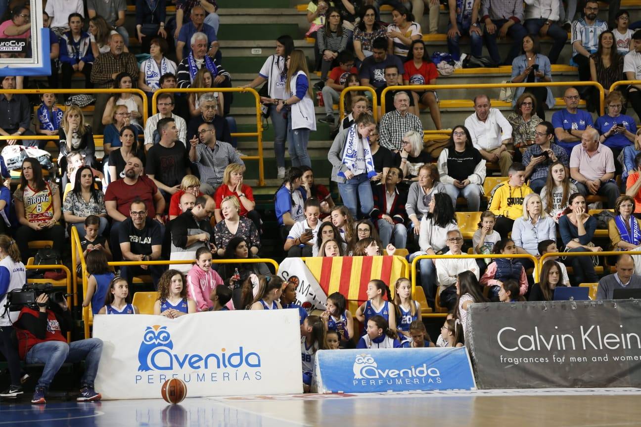 Fotos: Primer partido de la final Avenida-Girona 1