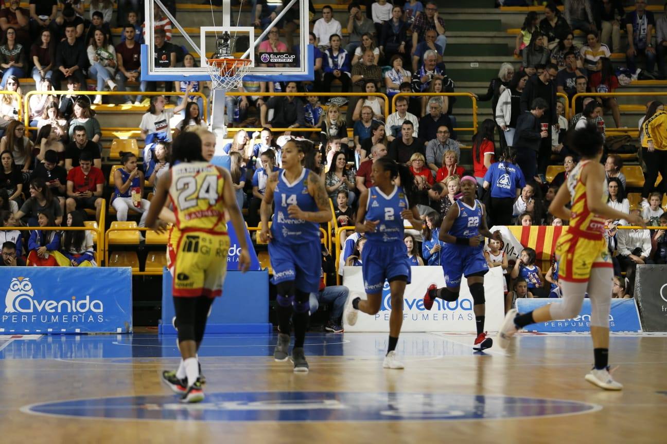 Fotos: Primer partido de la final Avenida-Girona 1