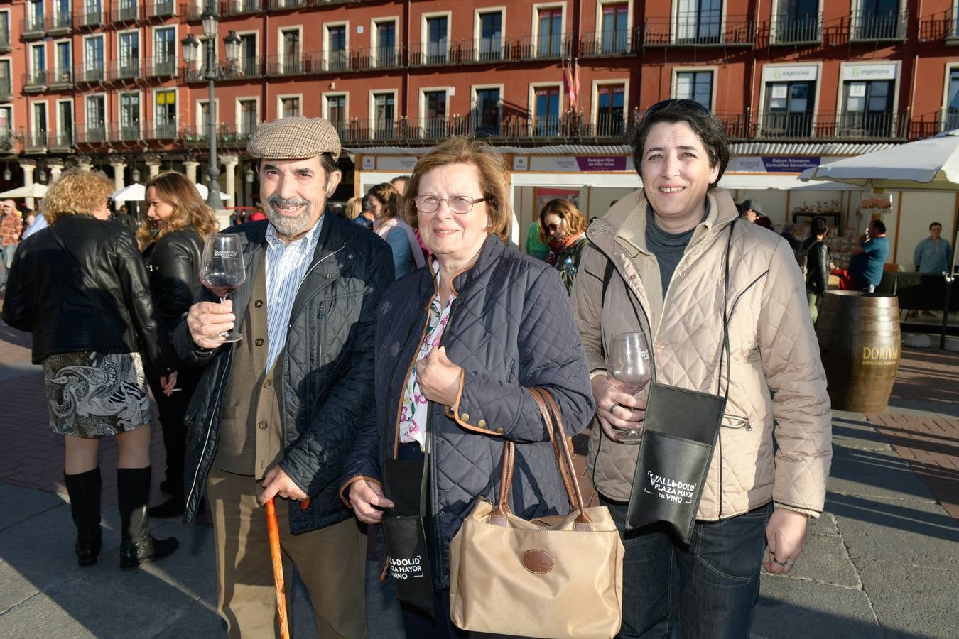 Fotos: &#039;Valladolid, Plaza Mayor del Vino&#039; el viernes por la tarde