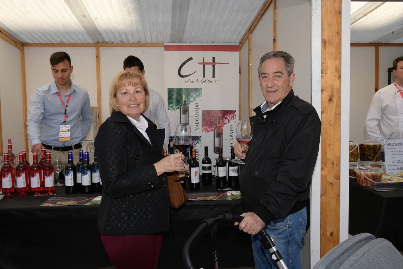 Fotos: &#039;Valladolid, Plaza Mayor del Vino&#039; el viernes por la tarde