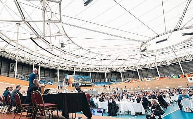 Inauguración de las catas a ciegas eb el Centro Mundial Ciclista de Aigle, en Suiza. 