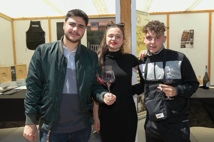 La Plaza Mayor de Valladolid ha acogido esta mañana la segunda jornada de la cita Valladolid, Plaza Mayor del Vino