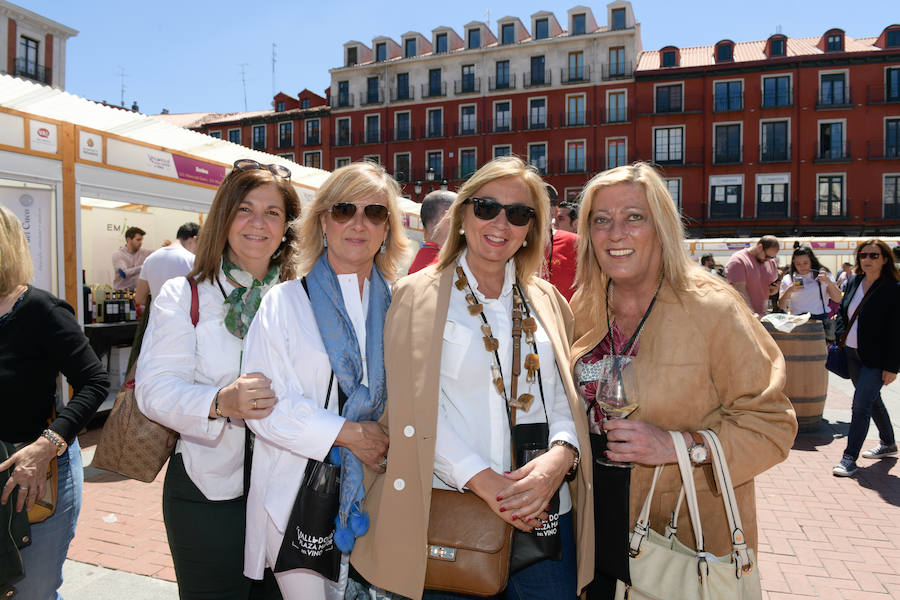La Plaza Mayor de Valladolid ha acogido esta mañana la segunda jornada de la cita Valladolid, Plaza Mayor del Vino