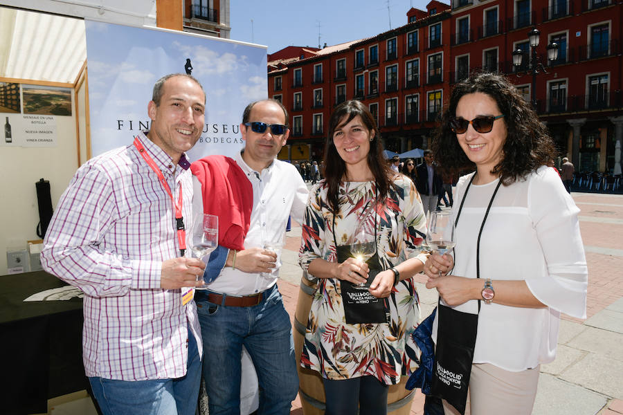 La Plaza Mayor de Valladolid ha acogido esta mañana la segunda jornada de la cita Valladolid, Plaza Mayor del Vino