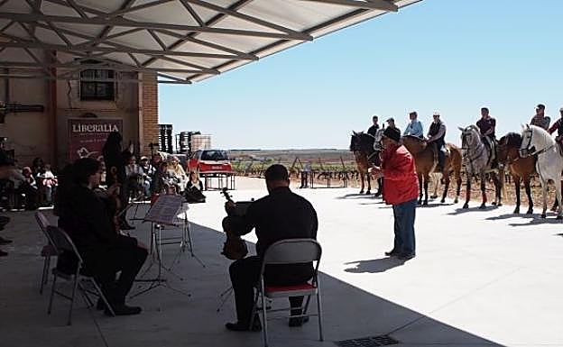 Juan Antonio Fernández, de Liberalia, junto al Cuarteto Berdión de Zamora. 