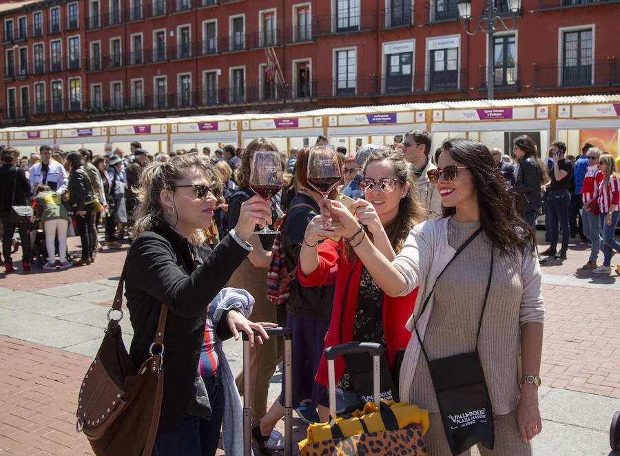 Fotos: Jornada del domingo en &#039;Valladolid, Plaza Mayor del Vino&#039;