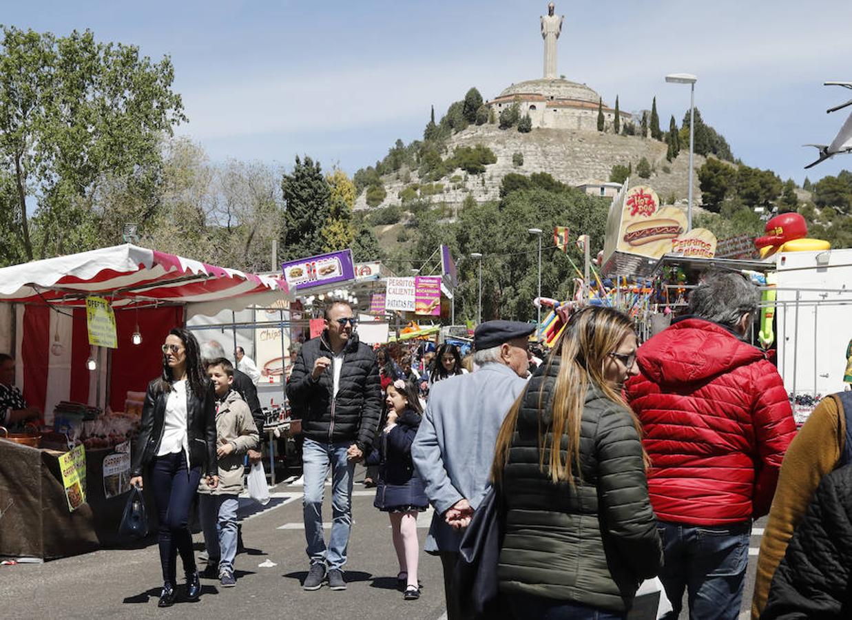 Fotos: Palencia vive la pedrea del pan y el queso