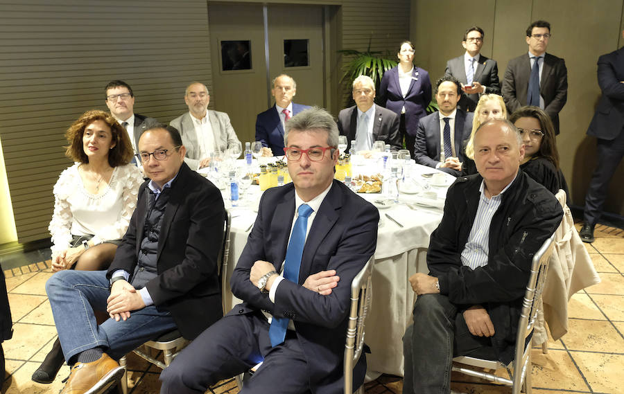 Faustino Temprano, Sheila Capellán, Beatriz Pérez, Carlos Revuelta, Daniel Bravo, Jesús Sagarra, Evelio Angulo, David Esteban, Nieves Gil, Manuel Riaño y Ángel de la Plaza.