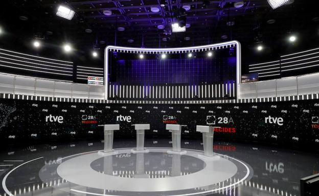 Plató de RTVE para el debate de las elecciones del 28-A.