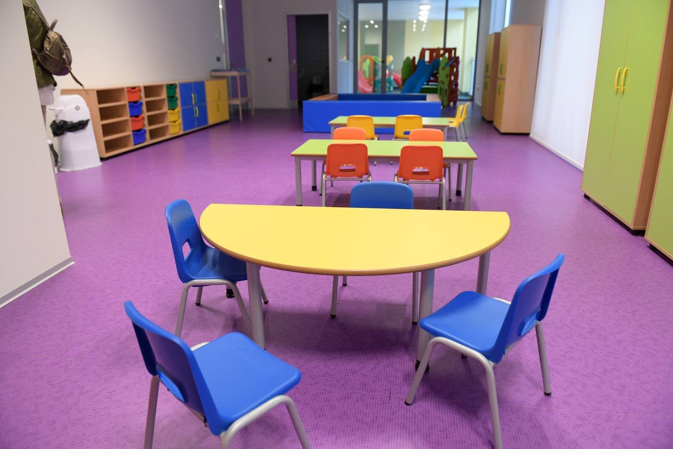 El edificio, en el que se asiste cada día a más de cien personas, triplica el espacio del viejo