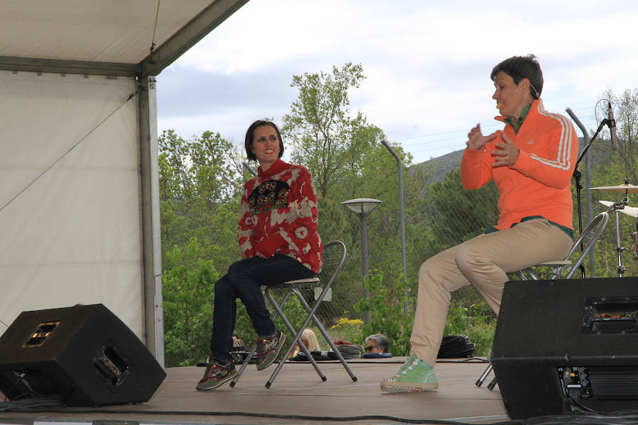 Fotos: Encuentro de participantes en las aulas de manualidades de la Diputación de Segovia.