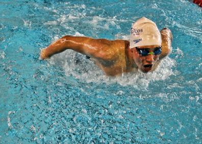 Imagen secundaria 1 - Jacobo Garrido y Laura Mengo confirman el relevo en el Open de Natación Adaptada