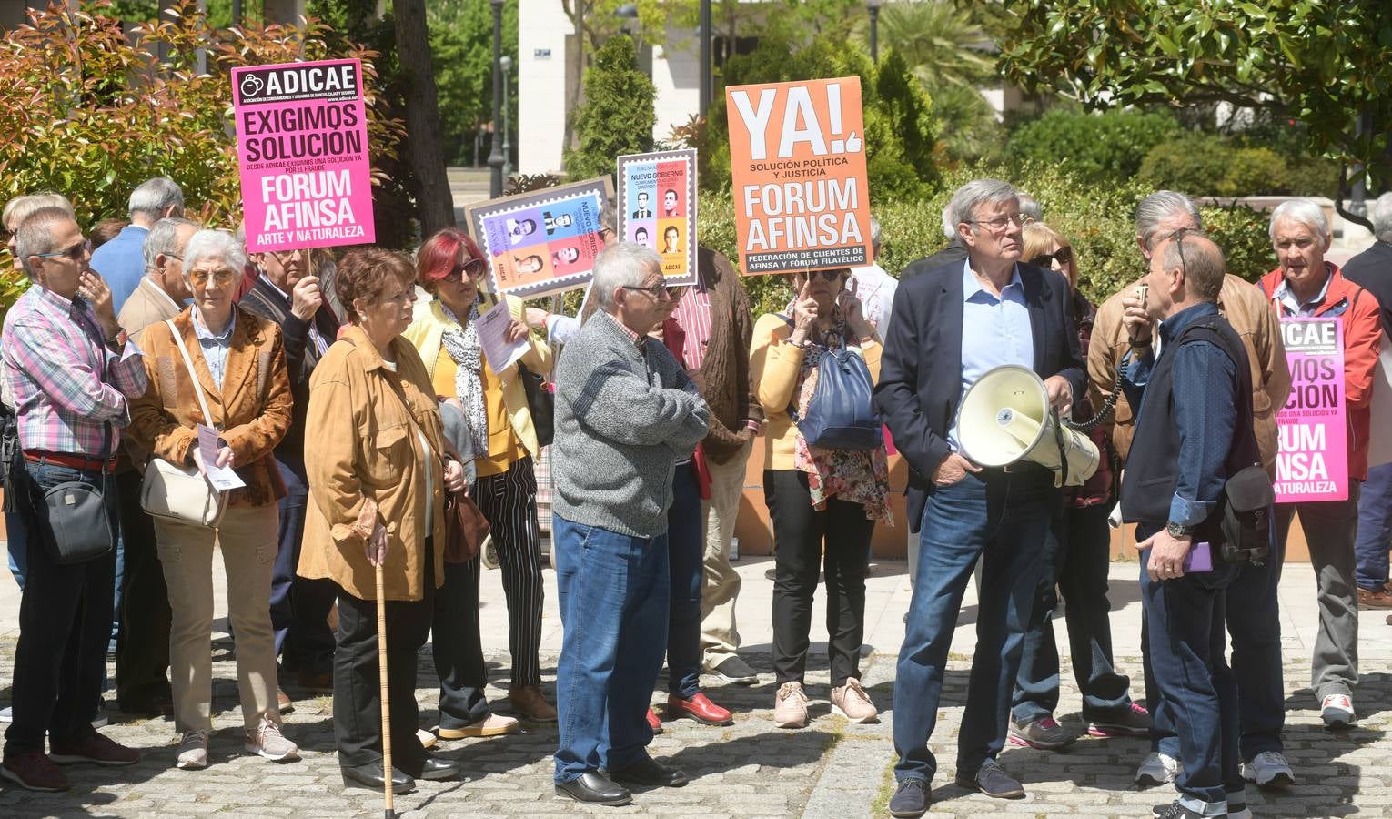 Fotos: Concentración de afectados de Fórum y Afinsa en Valladolid