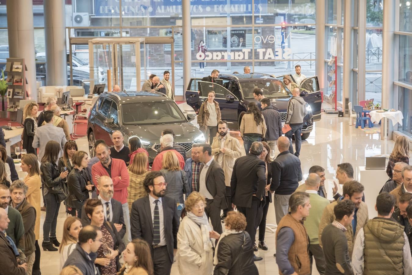 Un vehículo elegante, deportivo, versátil y confortable