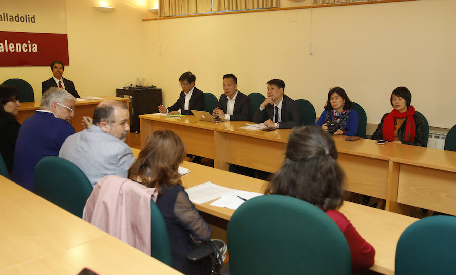 Fotos: Palencia recibe a la Universidad Nacional de Vietnam