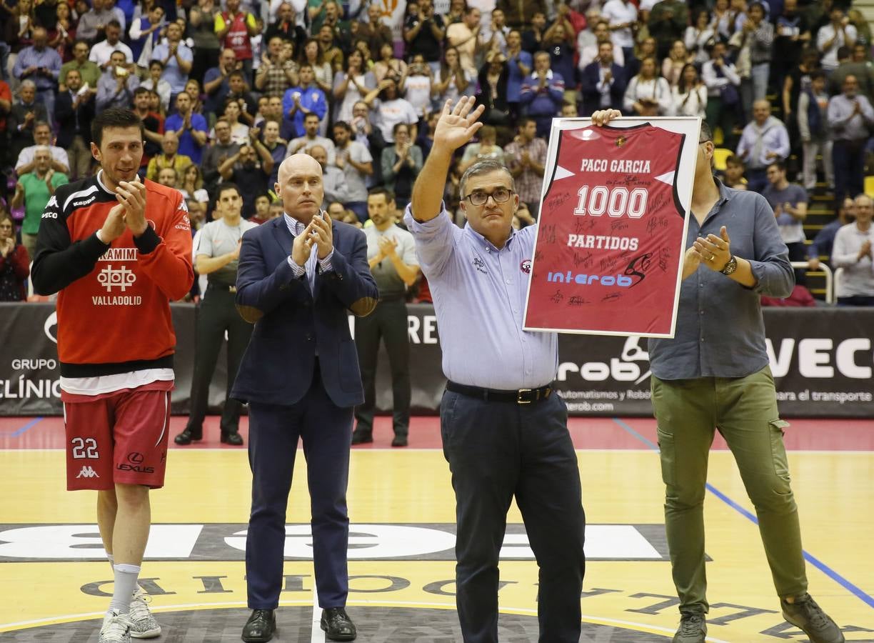 Fotos: El Carramimbre vence al Melilla por 85-64 y se adelanta en la eliminatoria
