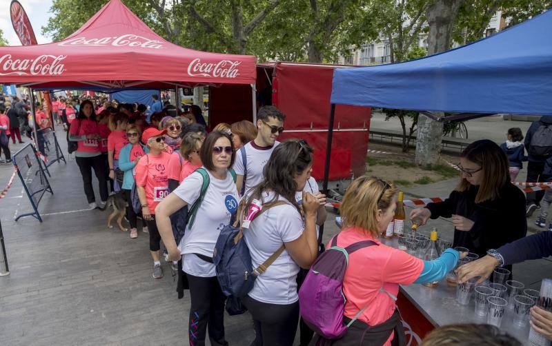 El Campo Grande se tiñó ayer de rosa para disfrutar de la tercera Carrera y Marcha de las Mujeres, que organizó El Norte de Castilla. El triunfo individual fue para Andrea Román (190), pero la clasificación general fue para todas las mujeres.