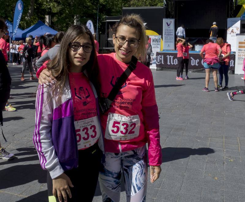 El Campo Grande se tiñó ayer de rosa para disfrutar de la tercera Carrera y Marcha de las Mujeres, que organizó El Norte de Castilla. El triunfo individual fue para Andrea Román (190), pero la clasificación general fue para todas las mujeres.