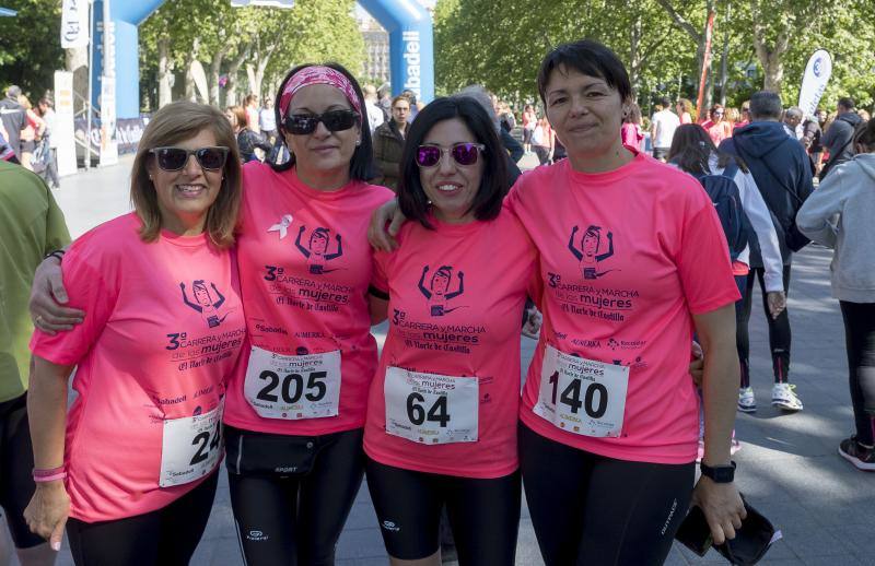 El Campo Grande se tiñó ayer de rosa para disfrutar de la tercera Carrera y Marcha de las Mujeres, que organizó El Norte de Castilla. El triunfo individual fue para Andrea Román (190), pero la clasificación general fue para todas las mujeres.