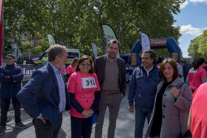 El Campo Grande se tiñó ayer de rosa para disfrutar de la tercera Carrera y Marcha de las Mujeres, que organizó El Norte de Castilla. El triunfo individual fue para Andrea Román (190), pero la clasificación general fue para todas las mujeres.