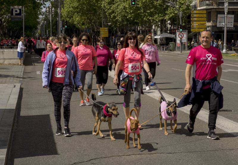 El Campo Grande se tiñó ayer de rosa para disfrutar de la tercera Carrera y Marcha de las Mujeres, que organizó El Norte de Castilla. El triunfo individual fue para Andrea Román (190), pero la clasificación general fue para todas las mujeres.