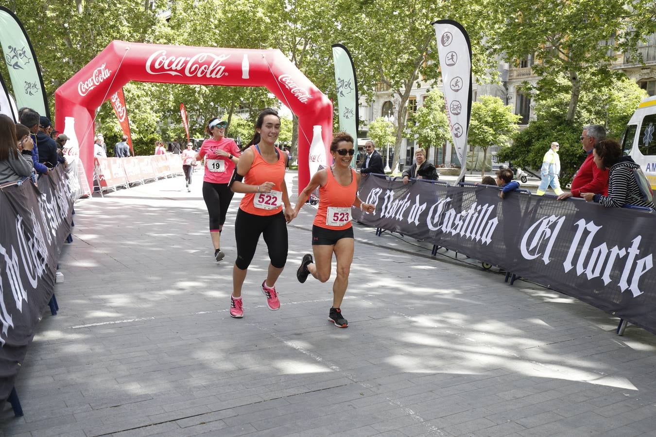 La buena mañana acompañó a las participantes en la Carrera y Marcha de las Mujeres, organizada por El Norte de Castilla. 